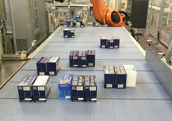 conveyorsmall Conveyor handling pet food